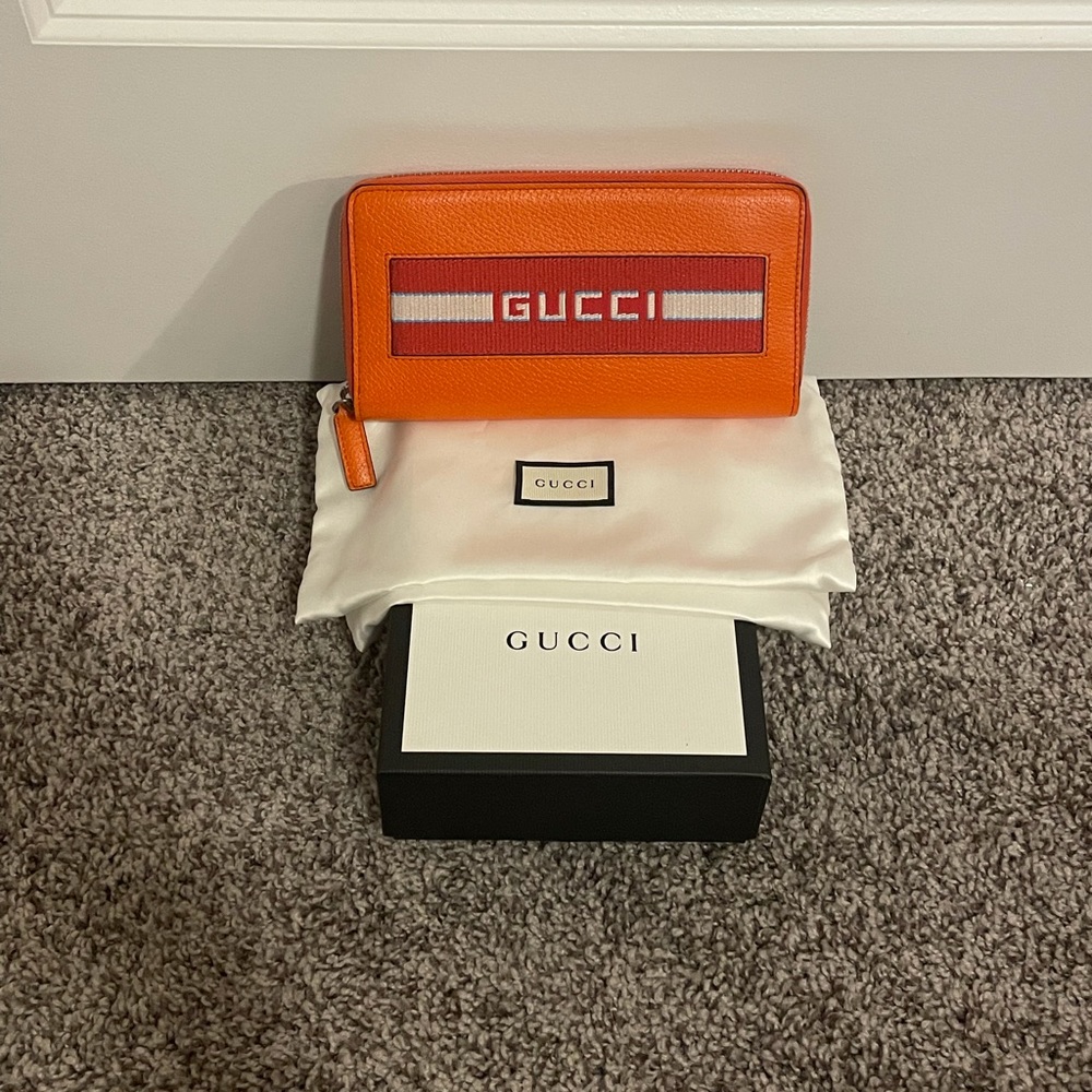 Gucci credit card holder